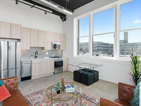 5th image of 1218-1222 E Snyder Ave #6