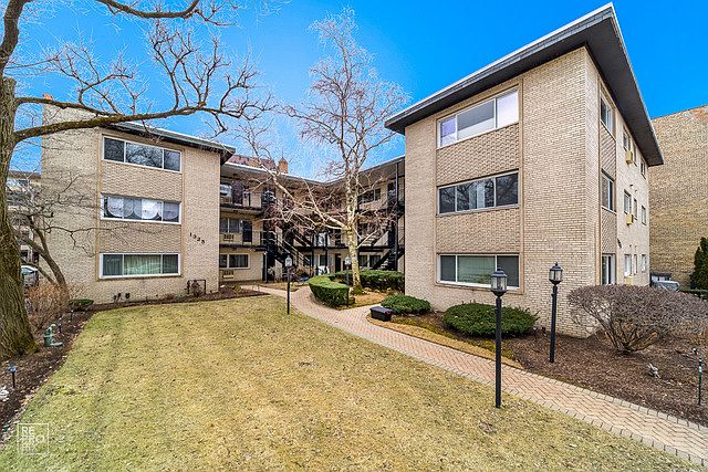 1st image of 1325 W Birchwood Ave APT 2F