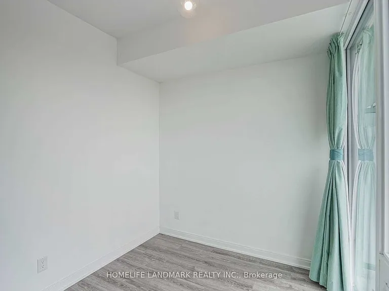 42 Charles St E #3209 — Photo 17