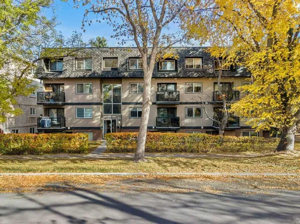 814 W 4a St NE #7, Calgary, AB T2E 3W4