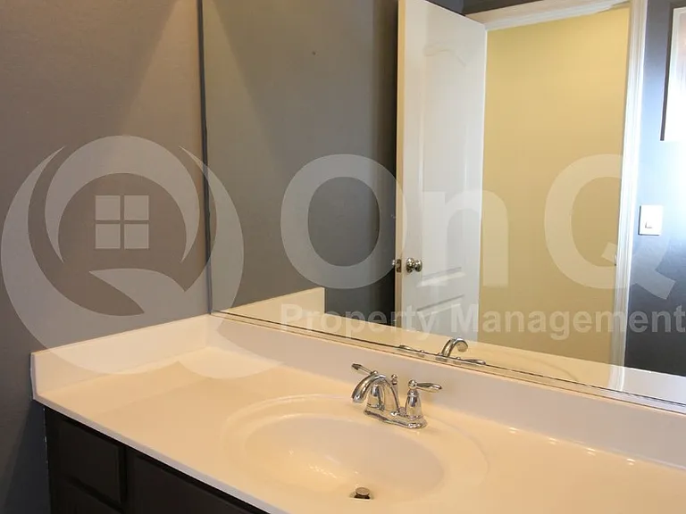 3450 E Tulsa St — Photo 37