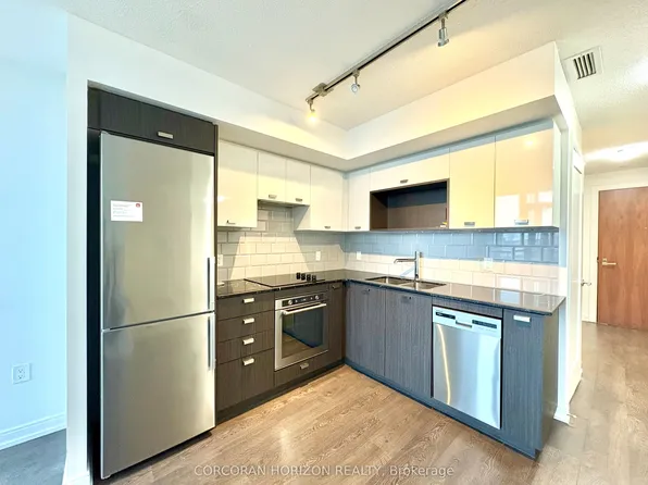 275 Village Green Sq, Toronto, ON