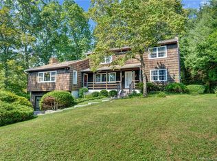 61 Cow Path Dr, Stamford, CT 06902