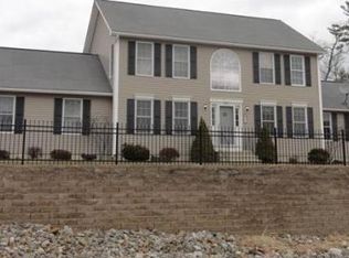 47 Hidden Rd, Dracut, MA 01826