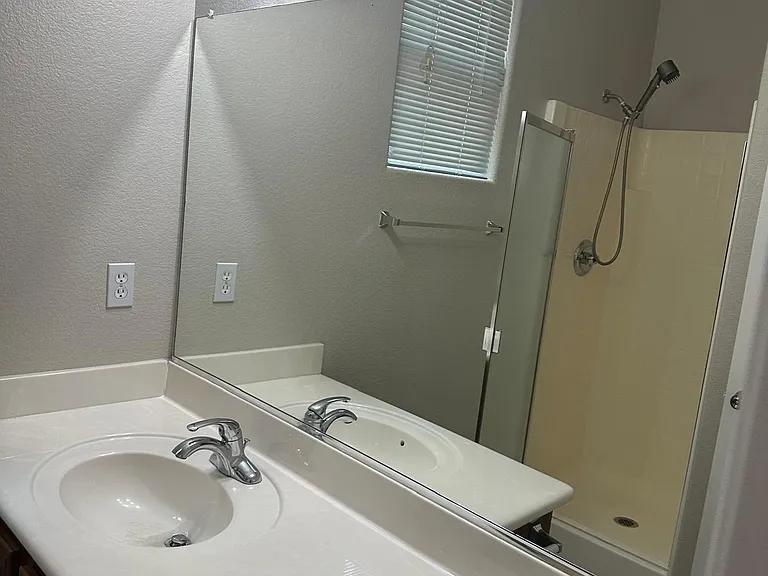 3435 Bella Valencia Ct — Photo 14