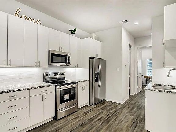 4th image of 4906 Paradigm Ln