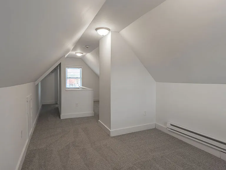 1606 Concordia Ave — Photo 17