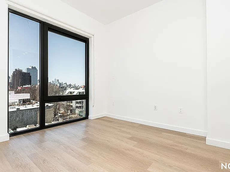 527 Grand Ave #503 — Photo 13