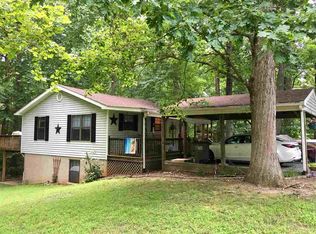 1554 S Lakeshore Dr, Louisa, VA 23093