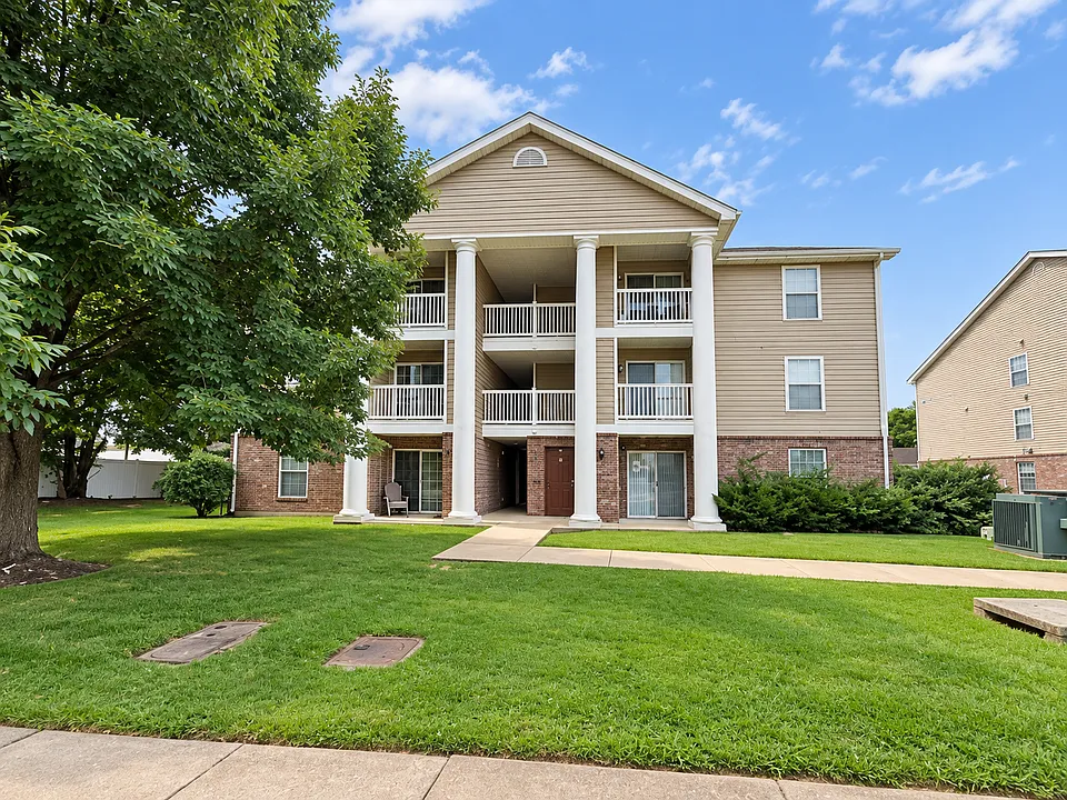 660 Materdie Ln #303