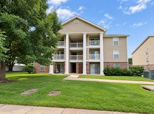 660 Materdie Ln APT 303, Florissant, MO 63031