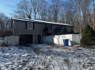 92 Spring Hill Rd, Mansfield, CT 06268