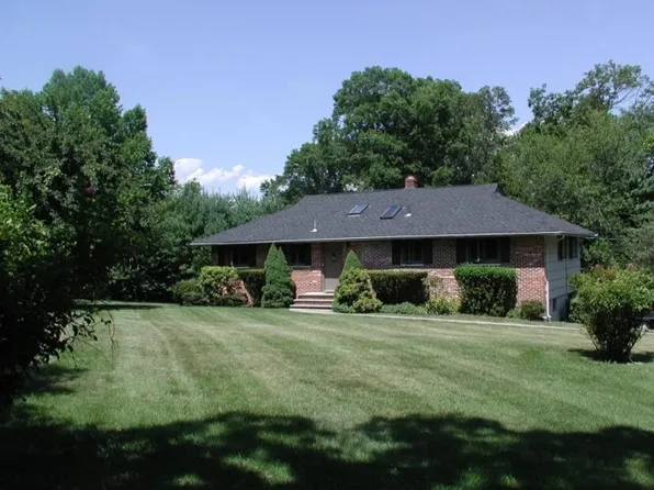 17 Cliffside Dr, Livingston Twp., NJ 07039