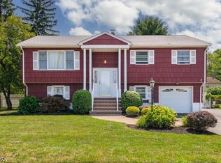 422 Magnolia Ave, Pompton Lakes, NJ 07442