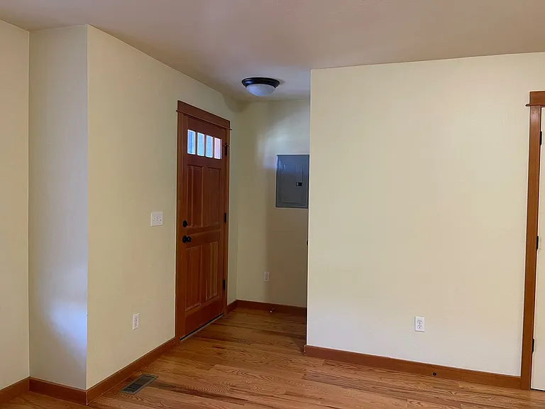 417 N Ferguson Ave — Photo 5