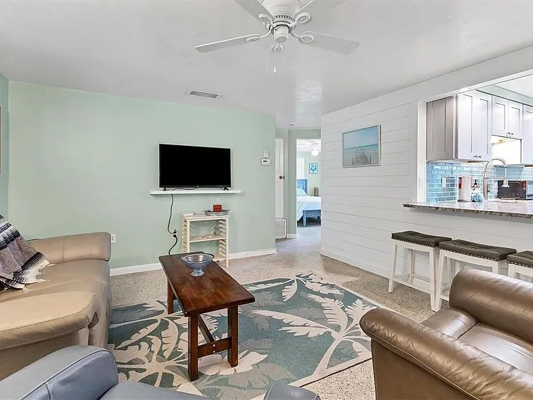 1686 Chapline Ln — Photo 8