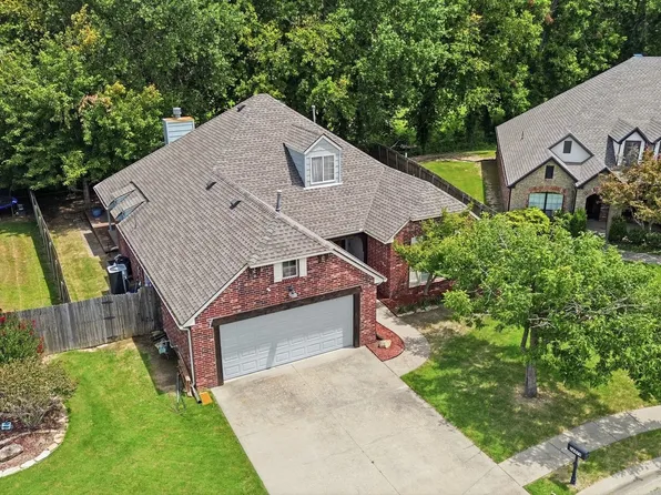 26479 Vintage Trace Dr, Claremore, OK 74019