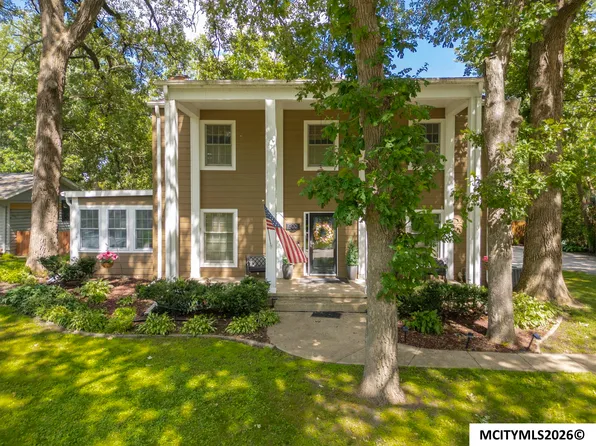 500 18th St W, Clear Lake, IA 50428