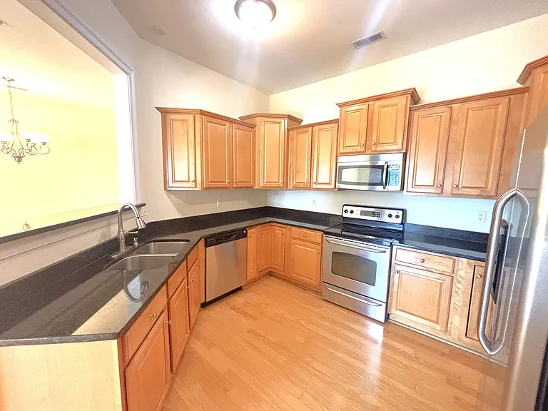 5215 Center St #404 — Photo 11