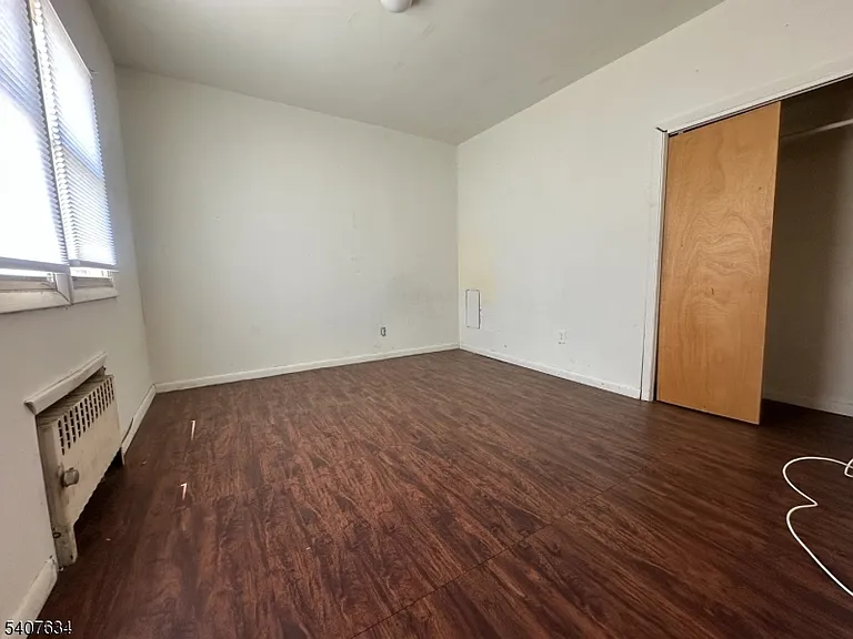 528 Valley Brook Ave — Photo 6