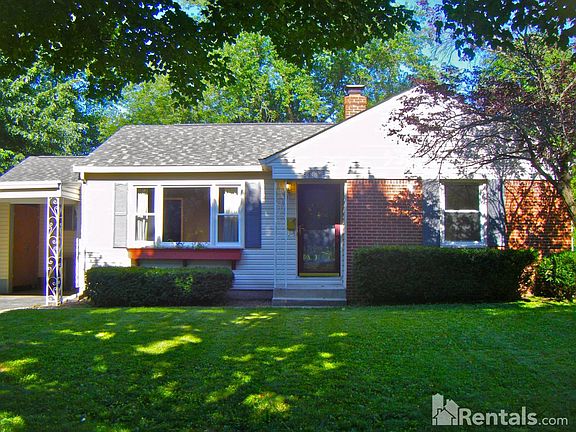 Front of 6337 Douglas 3