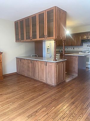 2nd image of 21 Susan Ct #1