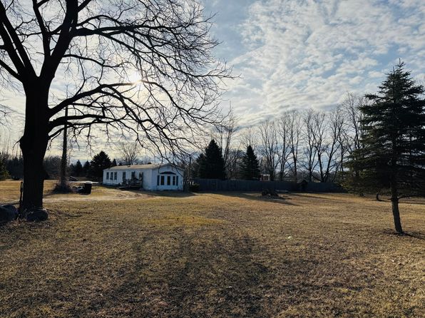 782 N Hillman Rd, Stanton, MI 48888