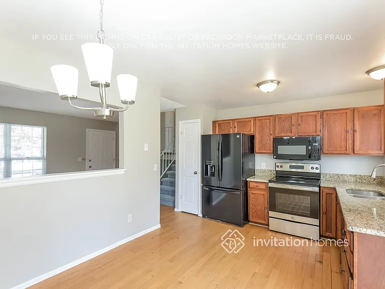 1276 S Lewiston Way — Photo 8