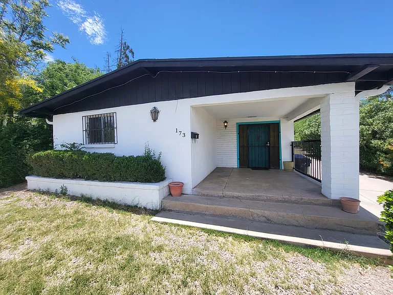 173 N Sonoita Ave — Photo 1