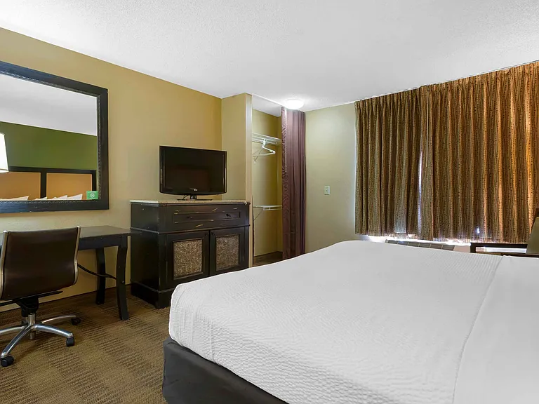 Studio Suite - 1 King Bed