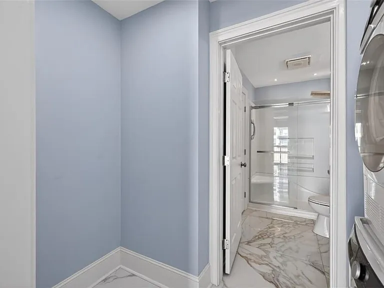 1075 Peachtree Walk NE #A512 — Photo 20