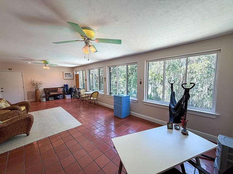 2728 SW 14th Dr — Photo 9