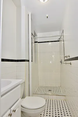 Rented by Compass | media 21