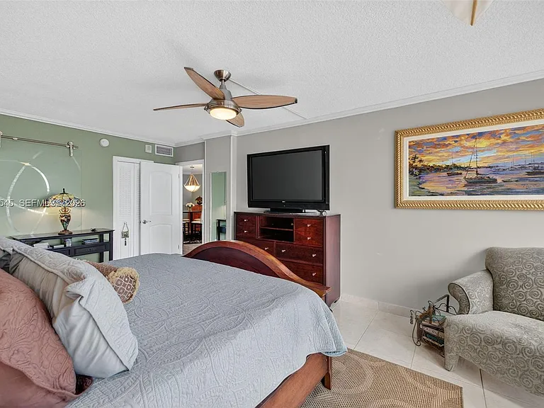 121 Golden Isles Dr #205 — Photo 44