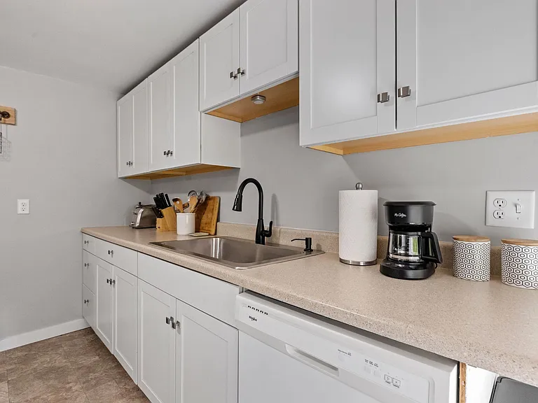 31 Water St #1 — Photo 31
