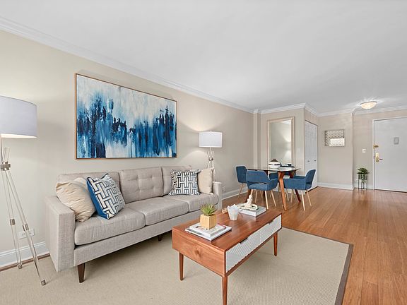 5th image of 200 E 27th St APT 9M