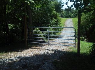 317 Old New Hope Rd, Sparta, TN 38583