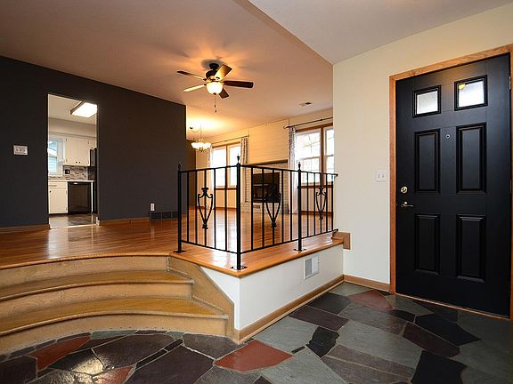 2nd image of 9705 Redman Ave