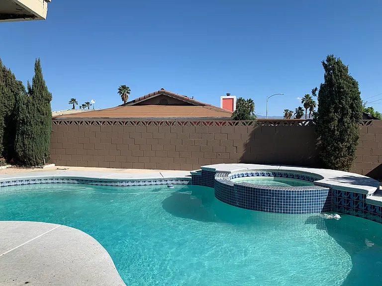 7300 Lattimore Dr — Photo 9