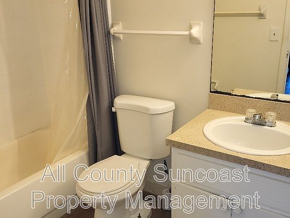 4th image of 1830 Dr Martin Luther King Jr St N APT 305