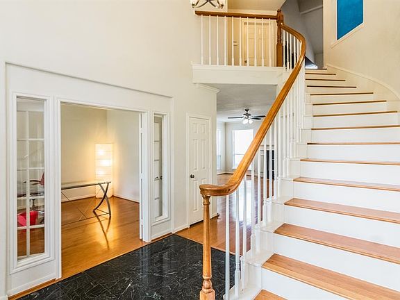 4th image of 21702 Cinco Blvd