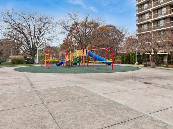 150-38 Union Turnpike image 11 of 13