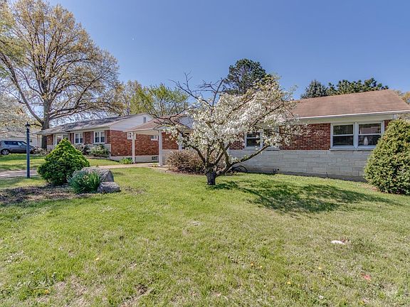 2nd image of 4372 Mohegan Dr