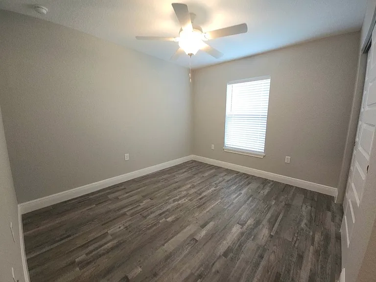 312 Locust Pass — Photo 9