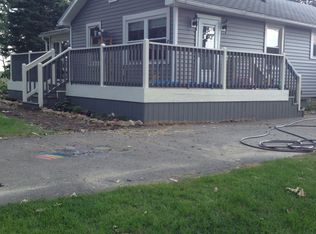 45W433 Raymond Rd, Big Rock, IL 60511