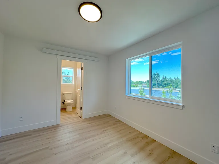 3021 Harold Dr SE — Photo 17