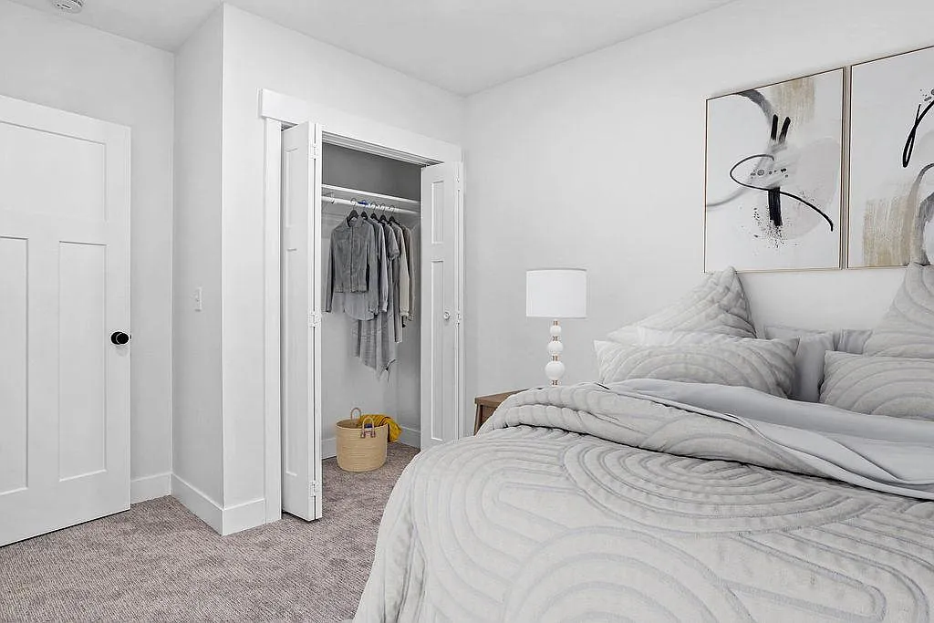 The Bigelow Apartments — Photo 4