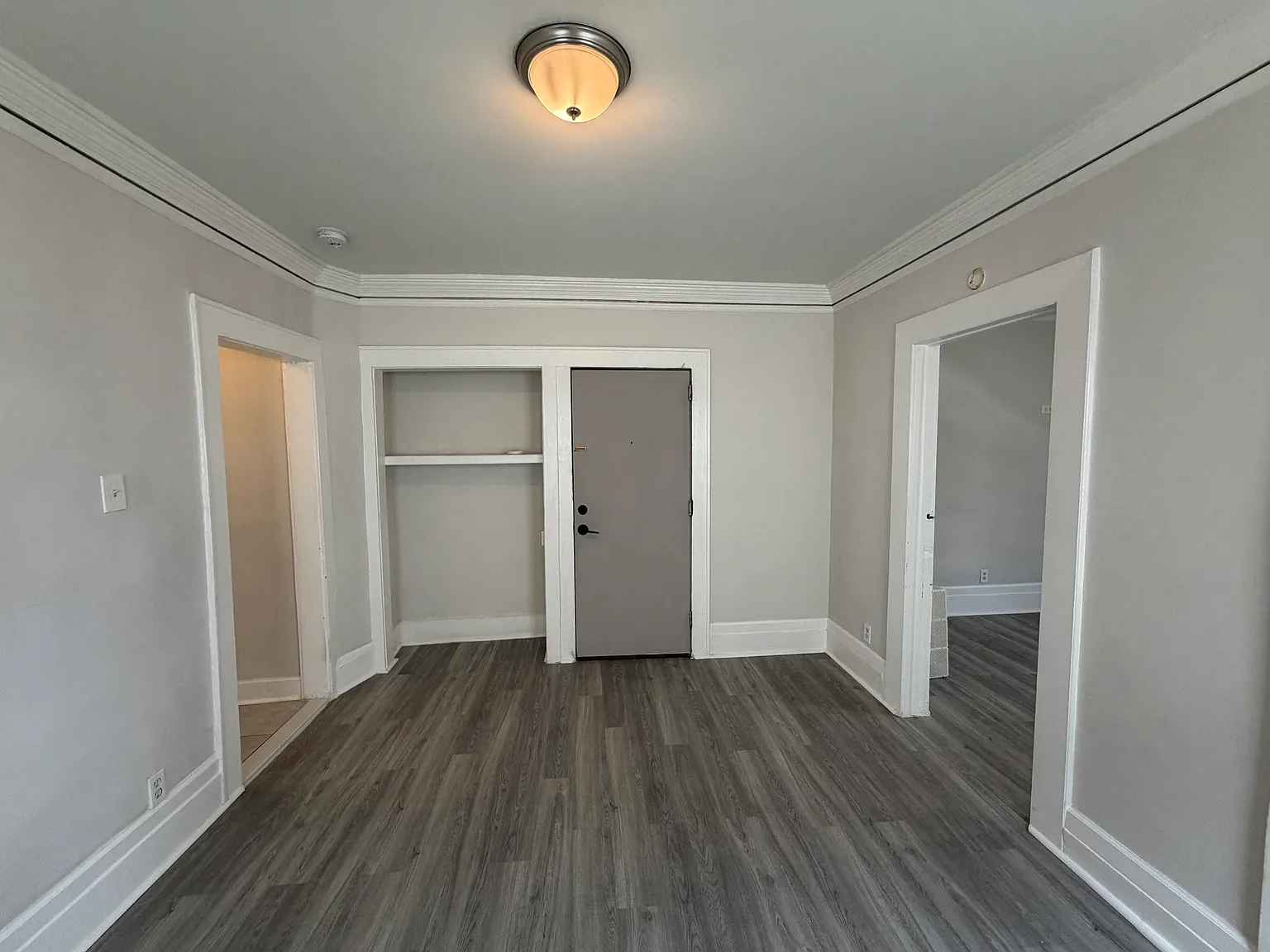 28-30 Kenmore Ave — Photo 4