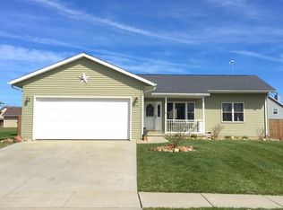 125 Cedar Ave, Delavan, WI 53115