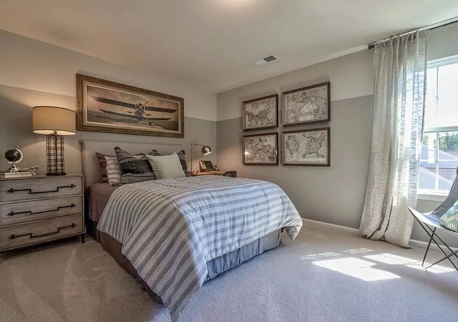 Room in 4 Bedroom Home at Kennerly Ctr Dr — Photo 2